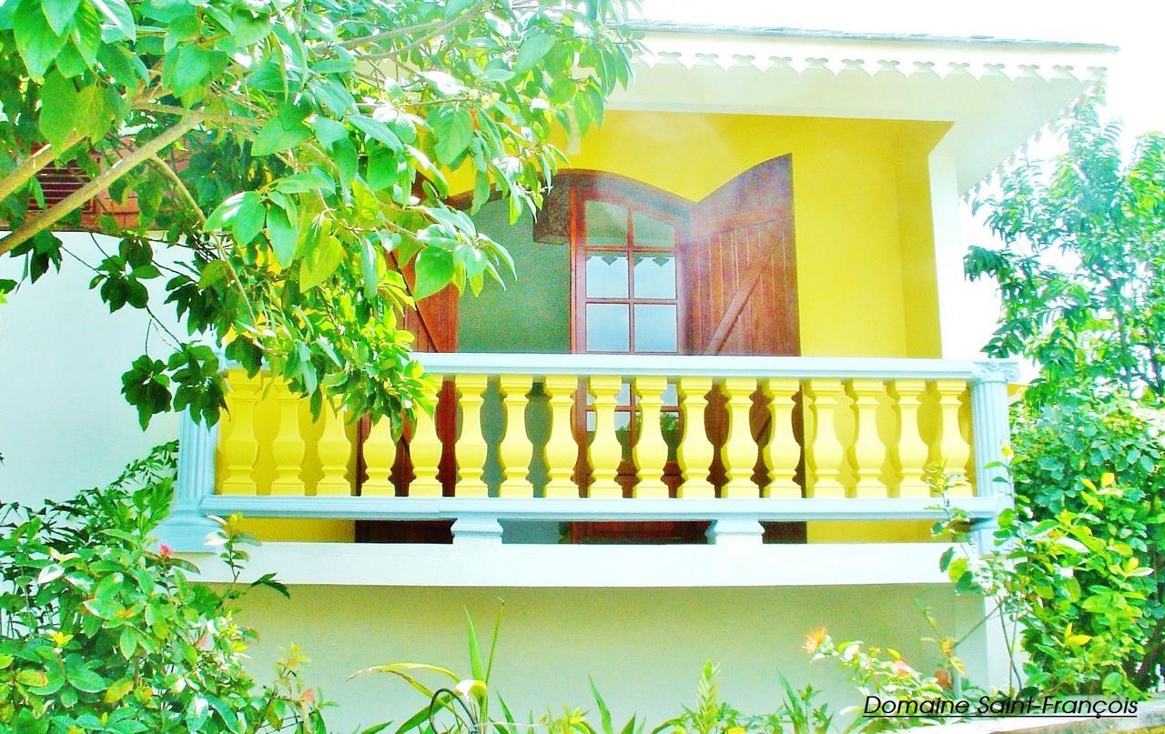 Domaine Saint Francois Hotel Exterior photo